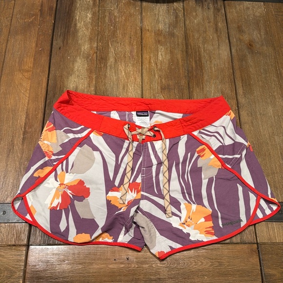 Patagonia Pants - PATAGONIA SHORTS - women’s athletic shorts / hiking shorts